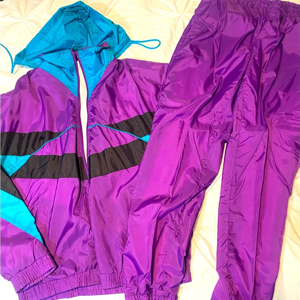 Women’s vintage MacGregor track suit. Size Medium.